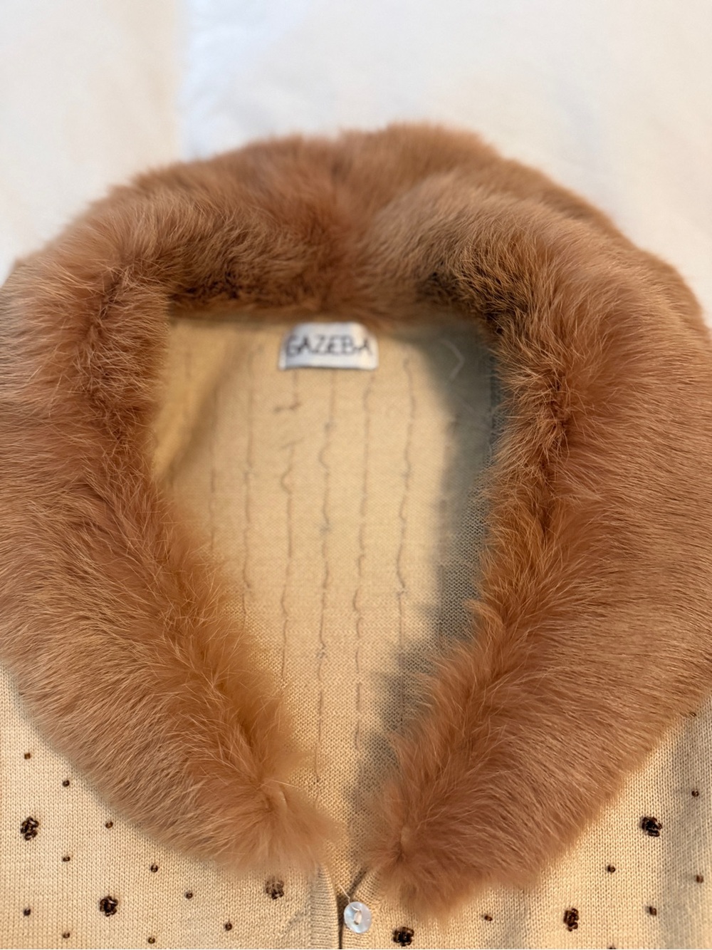Vintage Gazeba Women’s Beaded Cardigan Fur Collar Size Small ITALY 100% Wool - Picture 3 of 12